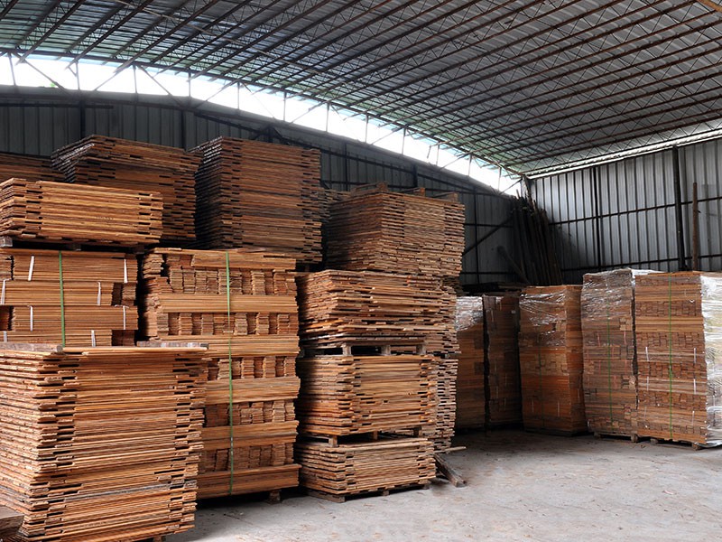 Warehouse display 1